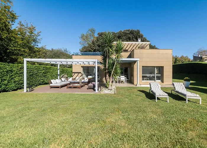 Helloasturias, Casa En Llanes Con Piscina, Jardin, Cerca De La Playa.
