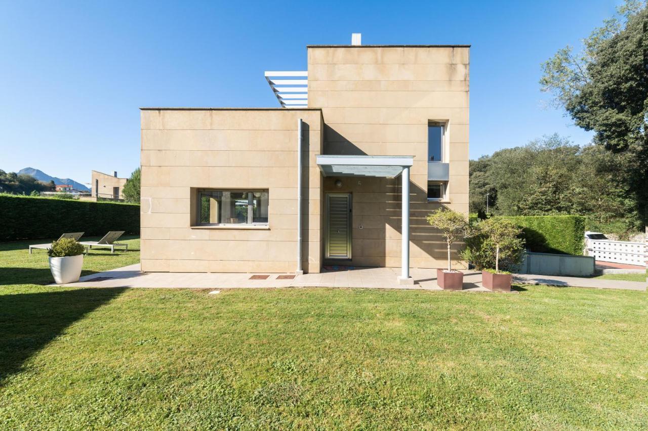 Hébergement de vacances Helloasturias, Casa En Con Piscina, Jardin, Cerca De La Playa.